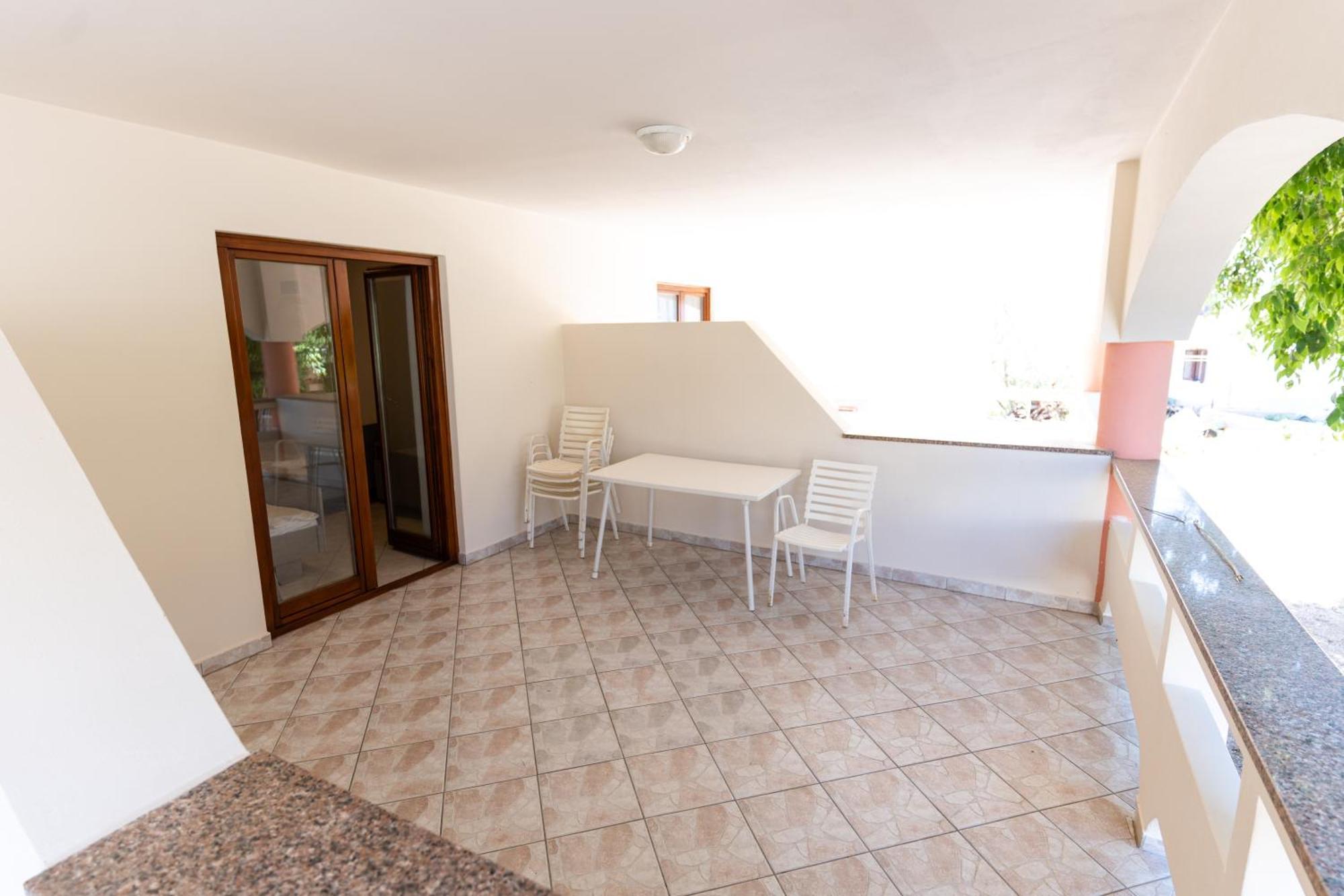 Villa Barbara Oasis Central Suite With Terrace Novalja Exterior photo