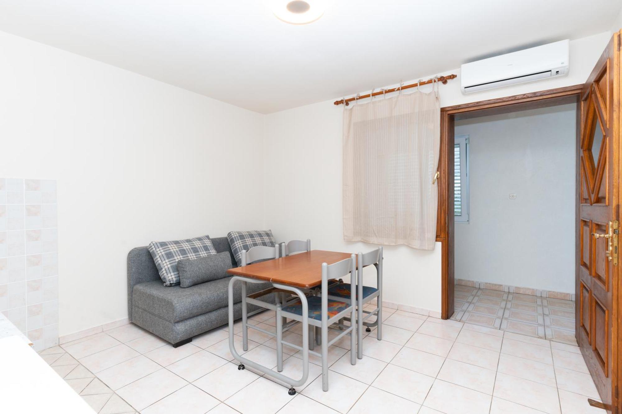 Villa Barbara Oasis Central Suite With Terrace Novalja Exterior photo